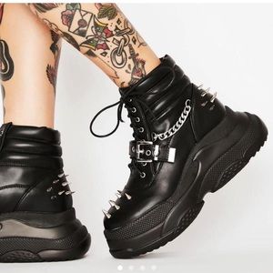 Screamin’ Loud Lamoda Platform Boots